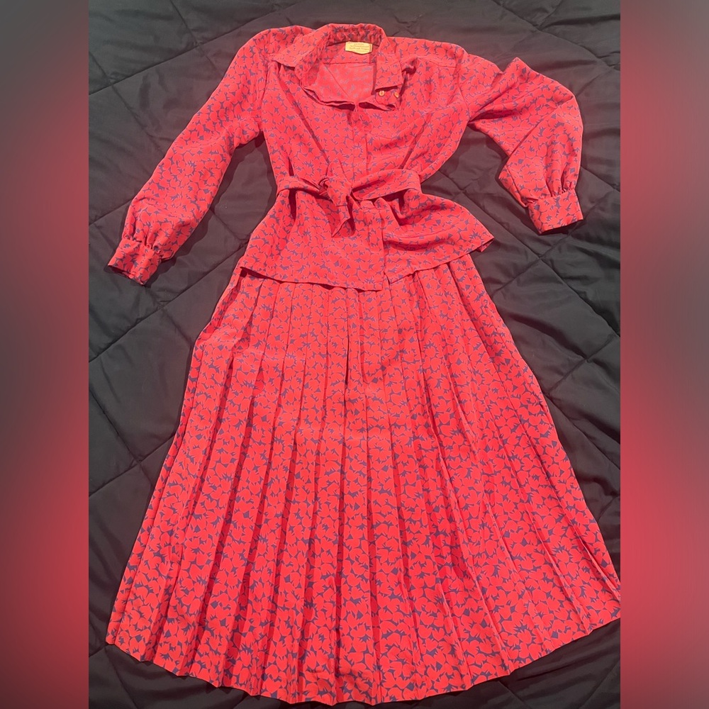 Pendleton Womens 2 piece set with belt/scarf